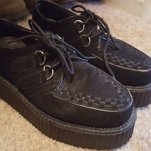 Demonia black platform creepers w/ hidden box